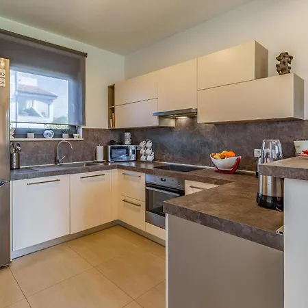 3 Bedroom Lovely In * プーラ