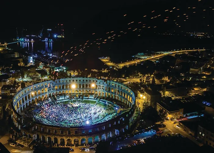 3 Bedroom Lovely In *