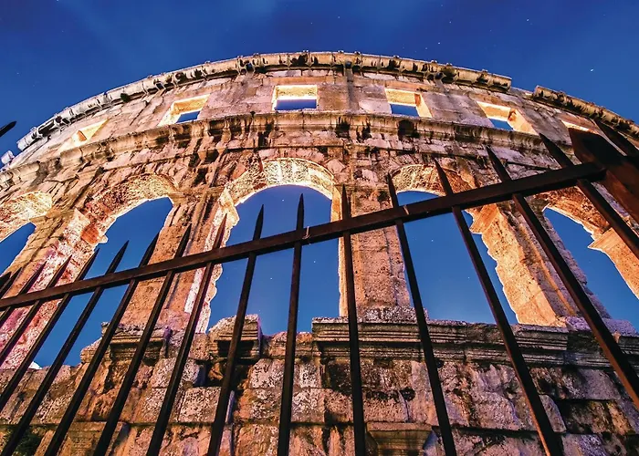 3 Bedroom Lovely In Пула