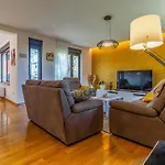 3 Bedroom Gorgeous In Pula
