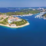3 Bedroom Beautiful Home In Pula