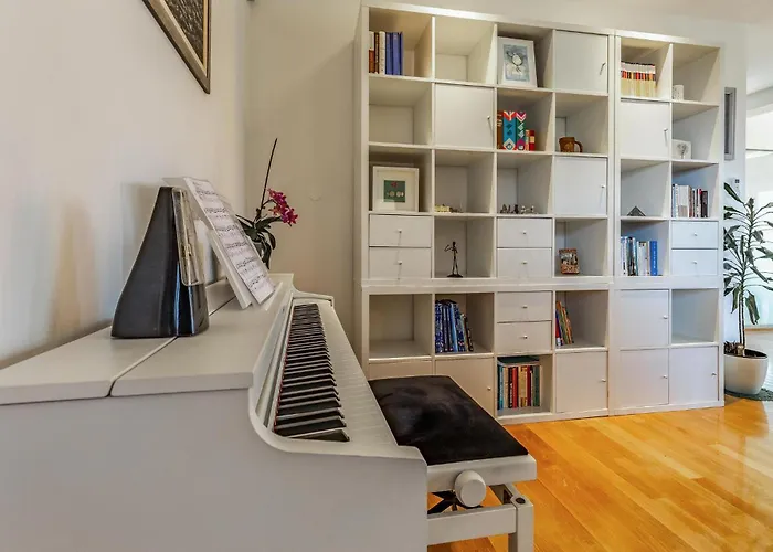 3 Bedroom Lovely In *