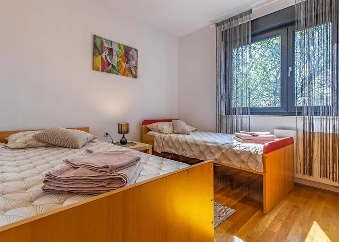 Dom wakacyjny 3 Bedroom Lovely In