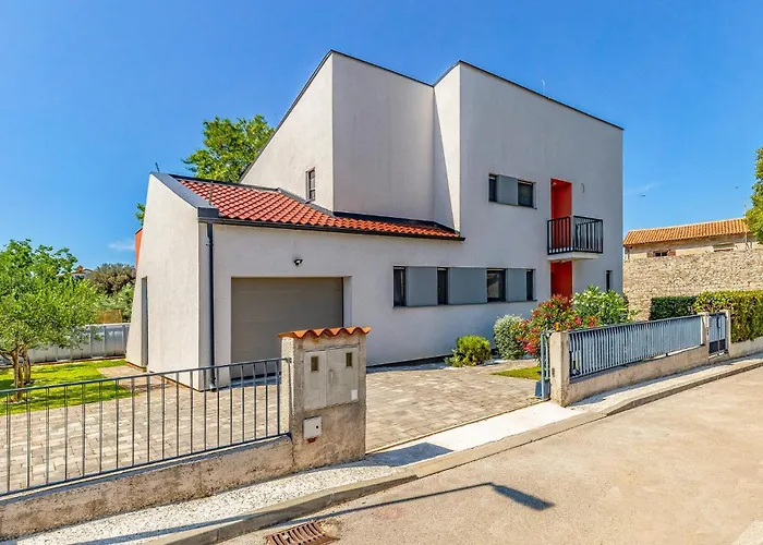 3 Bedroom Lovely In Tatil Evi Pula